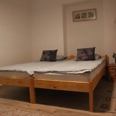 Zimmer Feri Vendeghaz Hotell Abaújszántó Exteriör bild